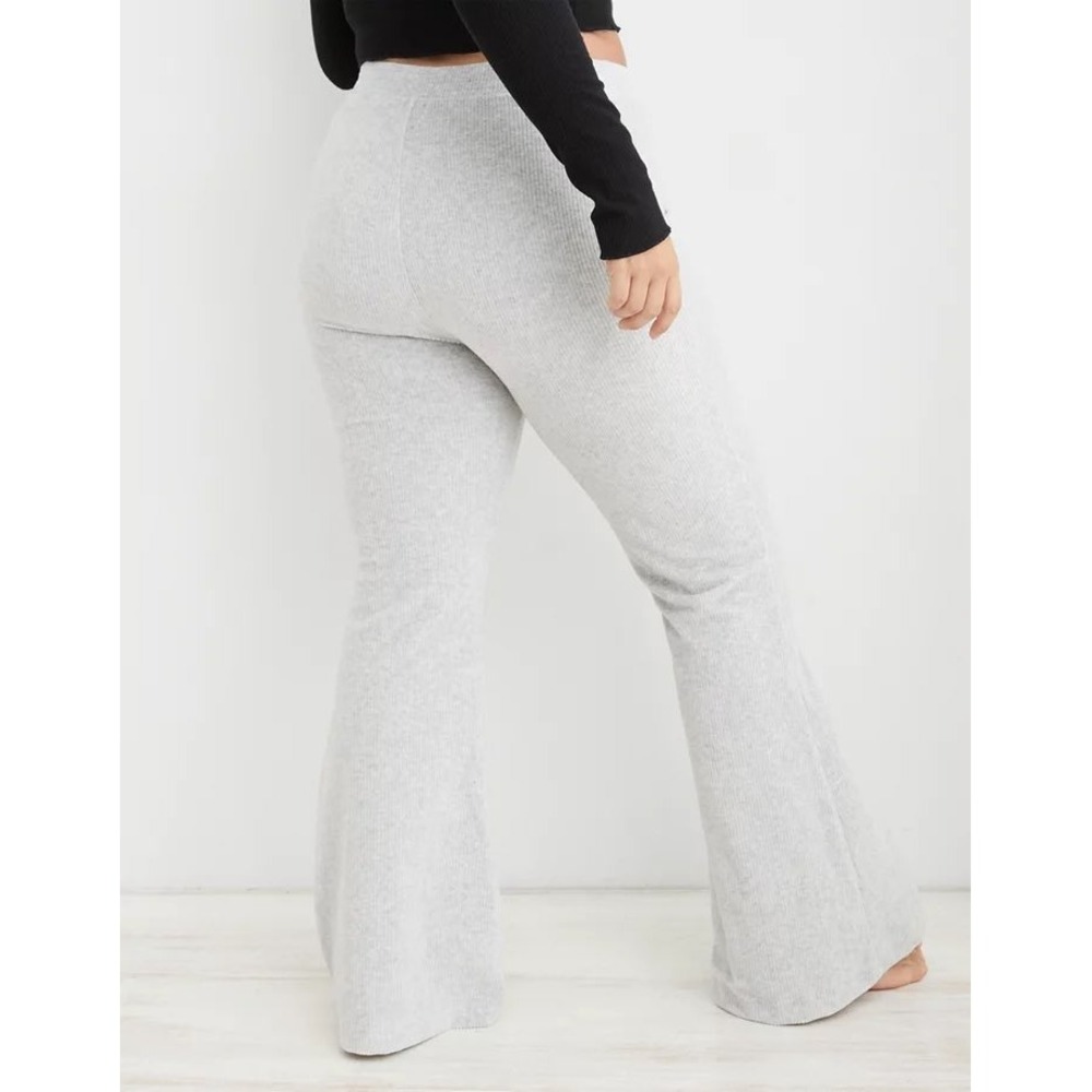Aerie Ribbed Knit Flare Pants Light Heather Gray Elastic Waist Size M Regular